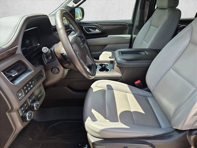 Used 2022 Chevrolet Tahoe Z71 w/ Luxury Package AWD/4WD image 16