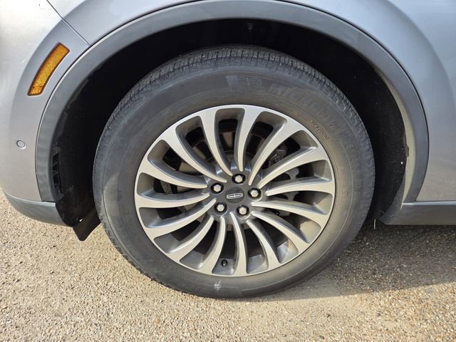 Used 2020 Lincoln Aviator Reserve w/ Equipment Group 201A image 7