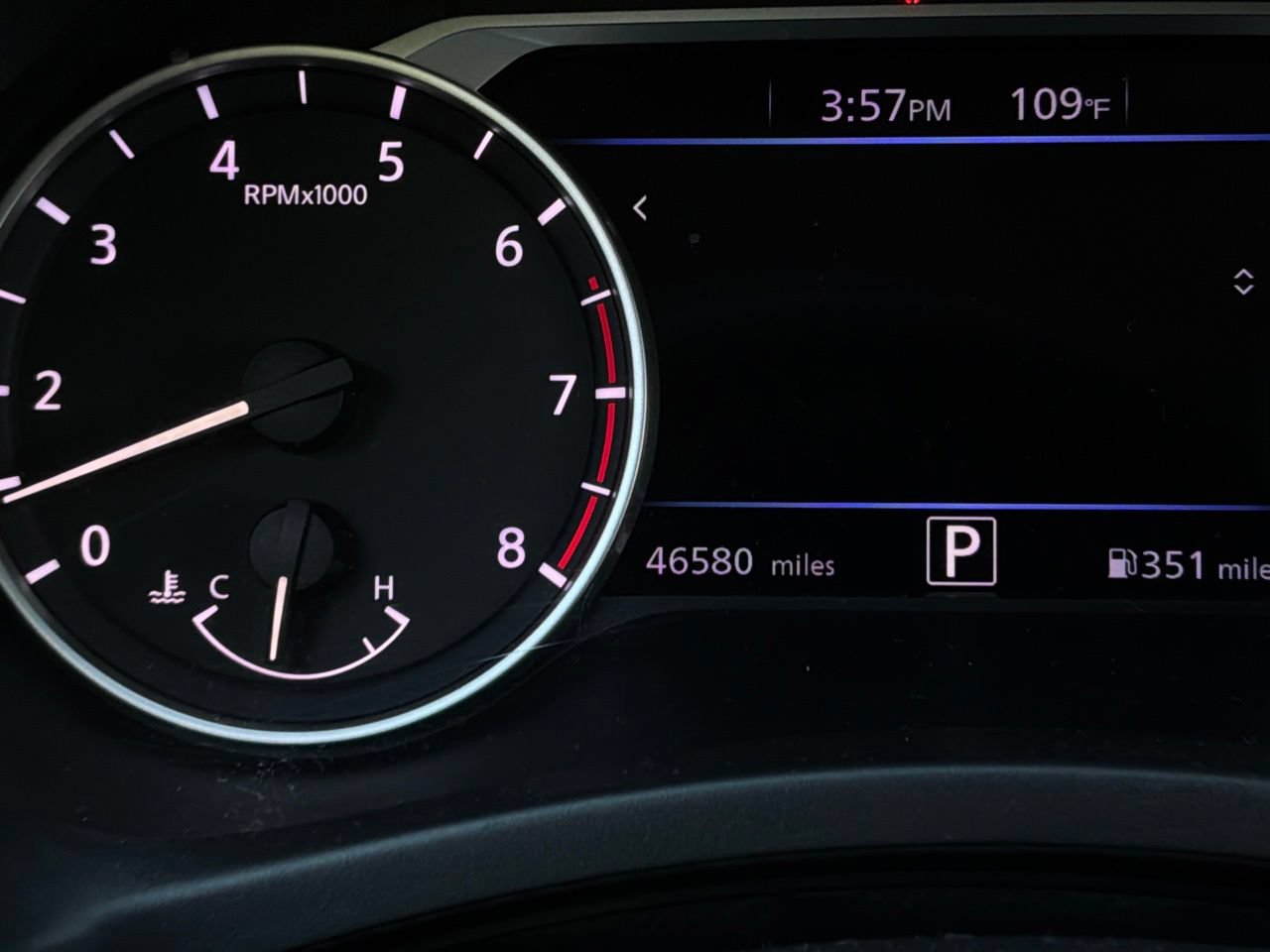 Used 2025 Nissan Sentra SV FWD image 38
