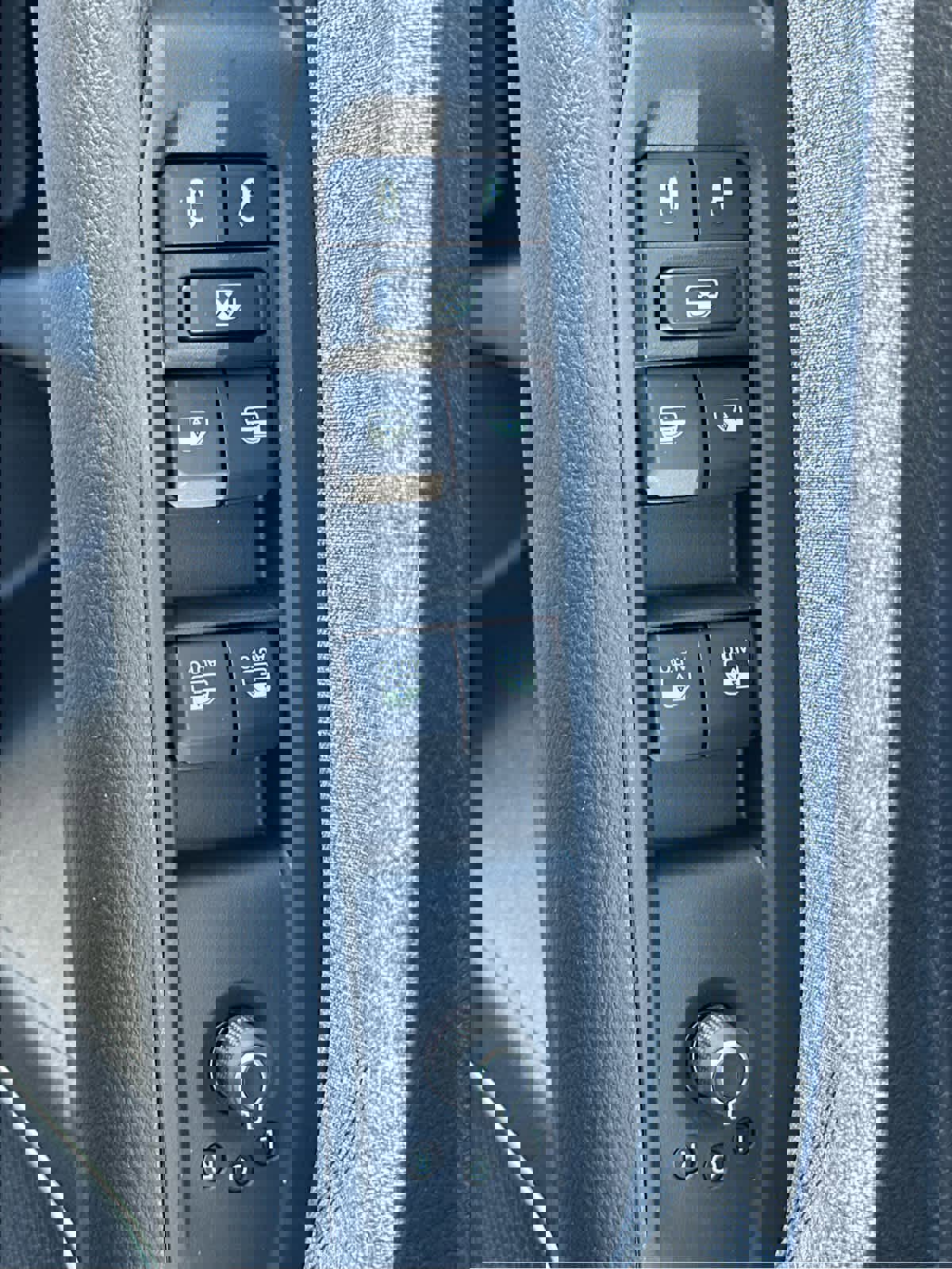 New 2025 Jeep Compass Latitude w/ Convenience Group image 28