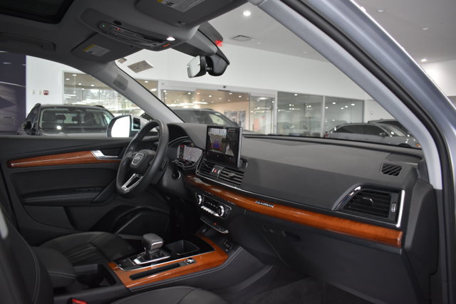 Used 2023 Audi Q5 2.0T Premium Plus w/ Premium Plus Package AWD/4WD image 28