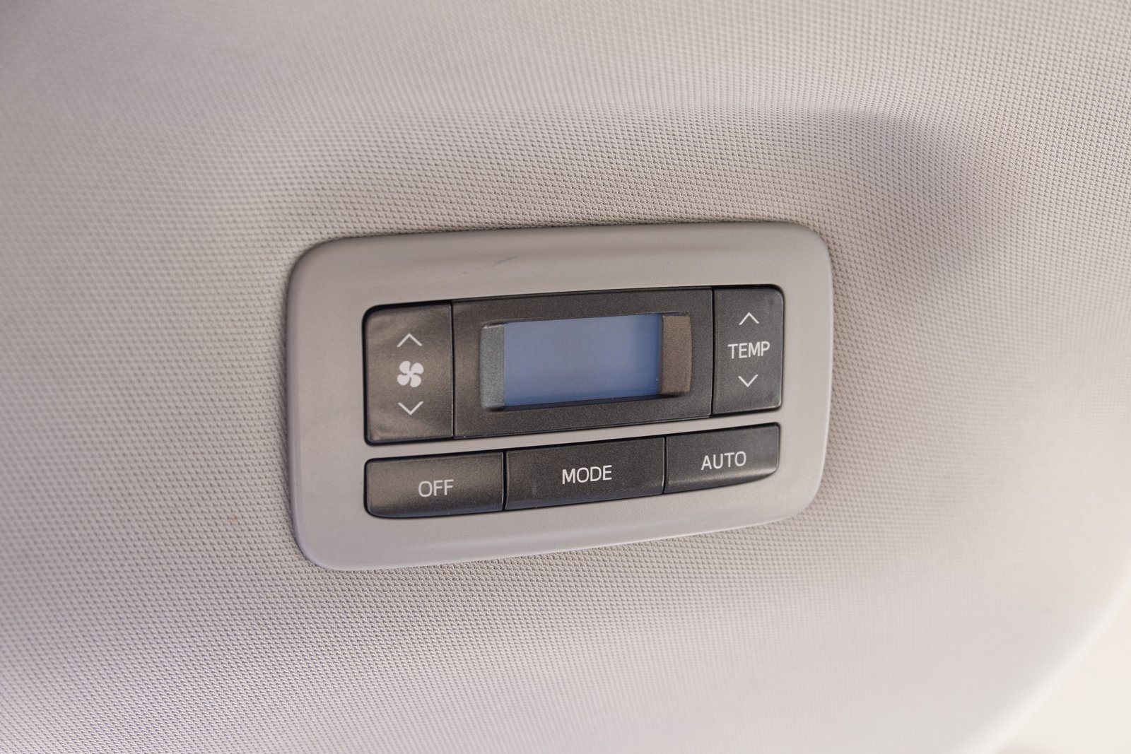 Used 2020 Toyota Sienna LE image 19