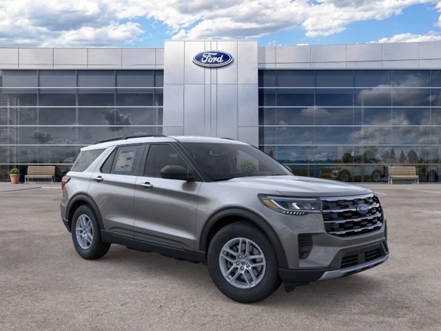 Used 2026 Ford Explorer Active AWD/4WD image 7