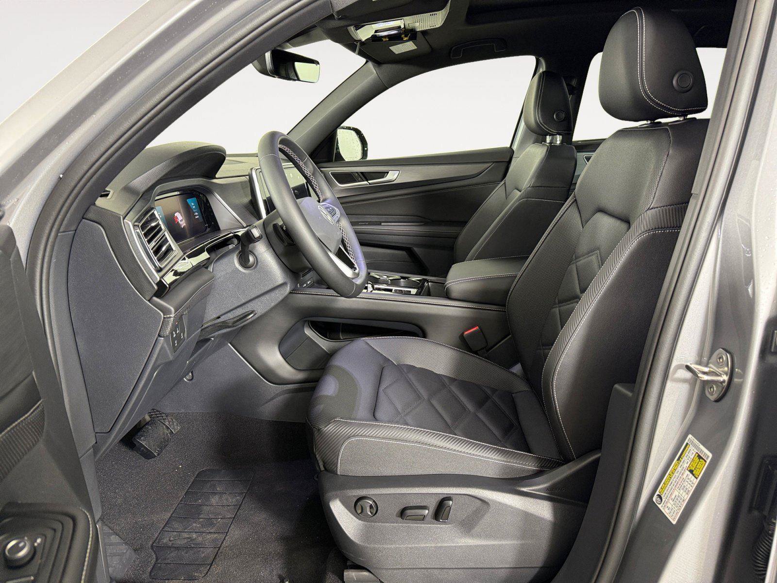 New 2026 Volkswagen Atlas Cross Sport SE AWD/4WD image 11