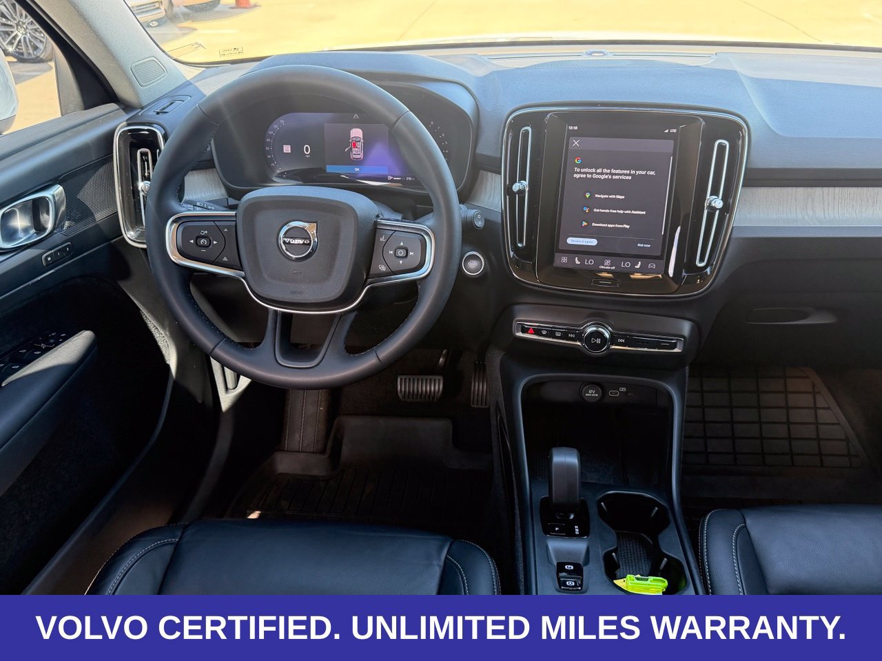 Certified 2024 Volvo XC40 B5 Core AWD/4WD image 19
