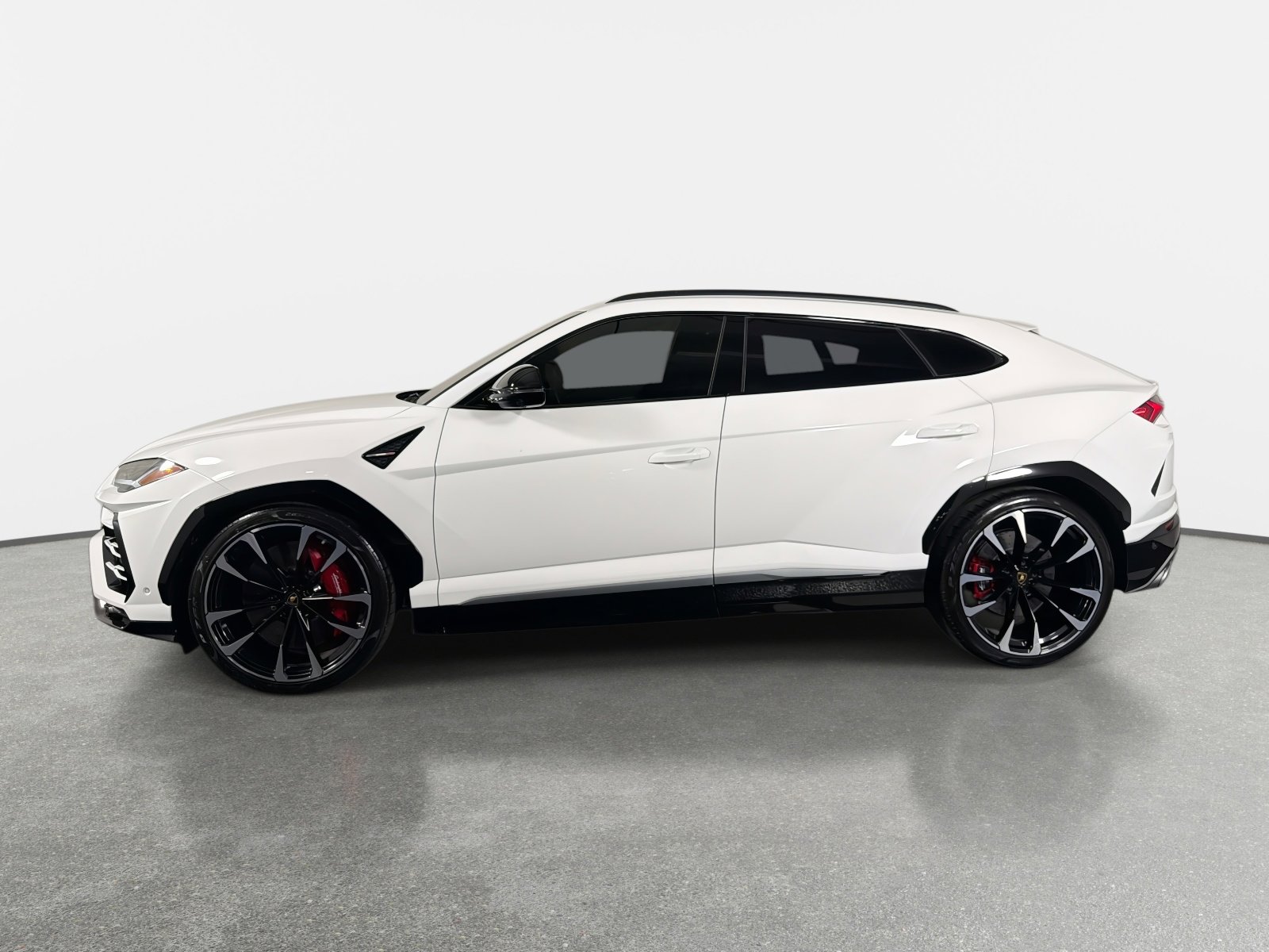 Used 2019 Lamborghini Urus AWD/4WD image 6