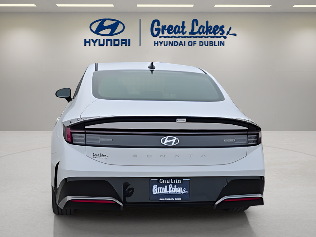 Used 2026 Hyundai Sonata SEL FWD image 4