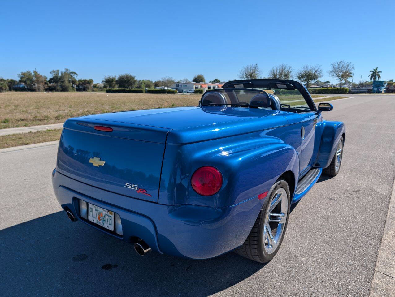 Used 2006 Chevrolet SSR w/ Preferred Equipment Group image 6