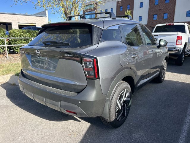 Used 2026 Nissan Kicks SV w/ Cold Weather Package FWD image 5