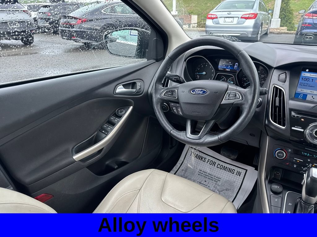 Used 2018 Ford Focus Titanium FWD image 19
