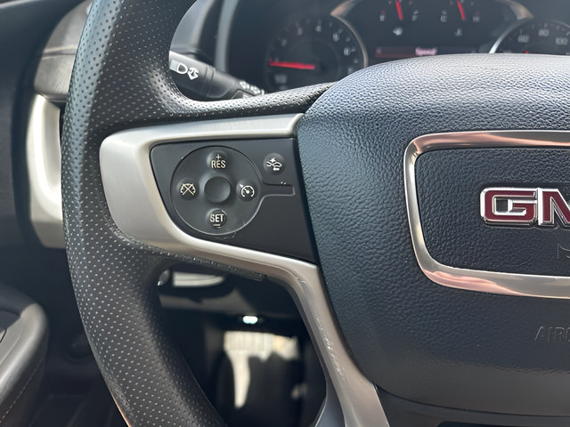 Used 2022 GMC Terrain SLE w/ Driver Convenience Package FWD image 19