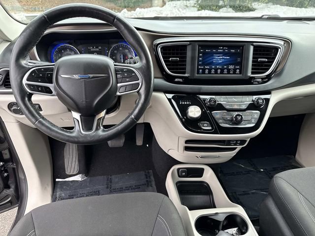 Used 2020 Chrysler Voyager LX w/ Cold Weather Group image 14