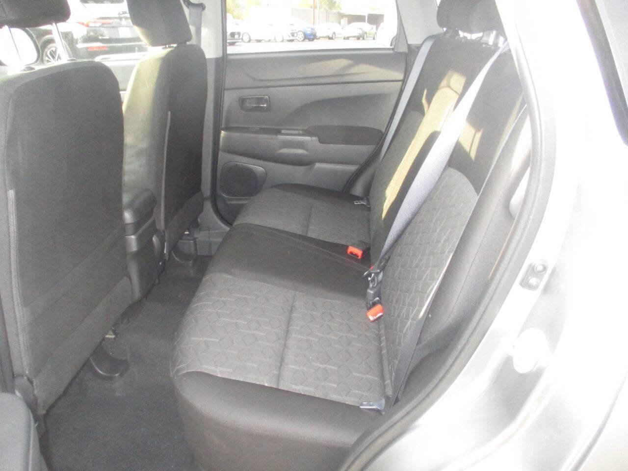 Used 2024 Mitsubishi Outlander Sport ES image 8