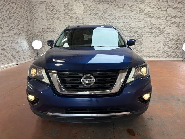 Used 2020 Nissan Pathfinder SV FWD image 2