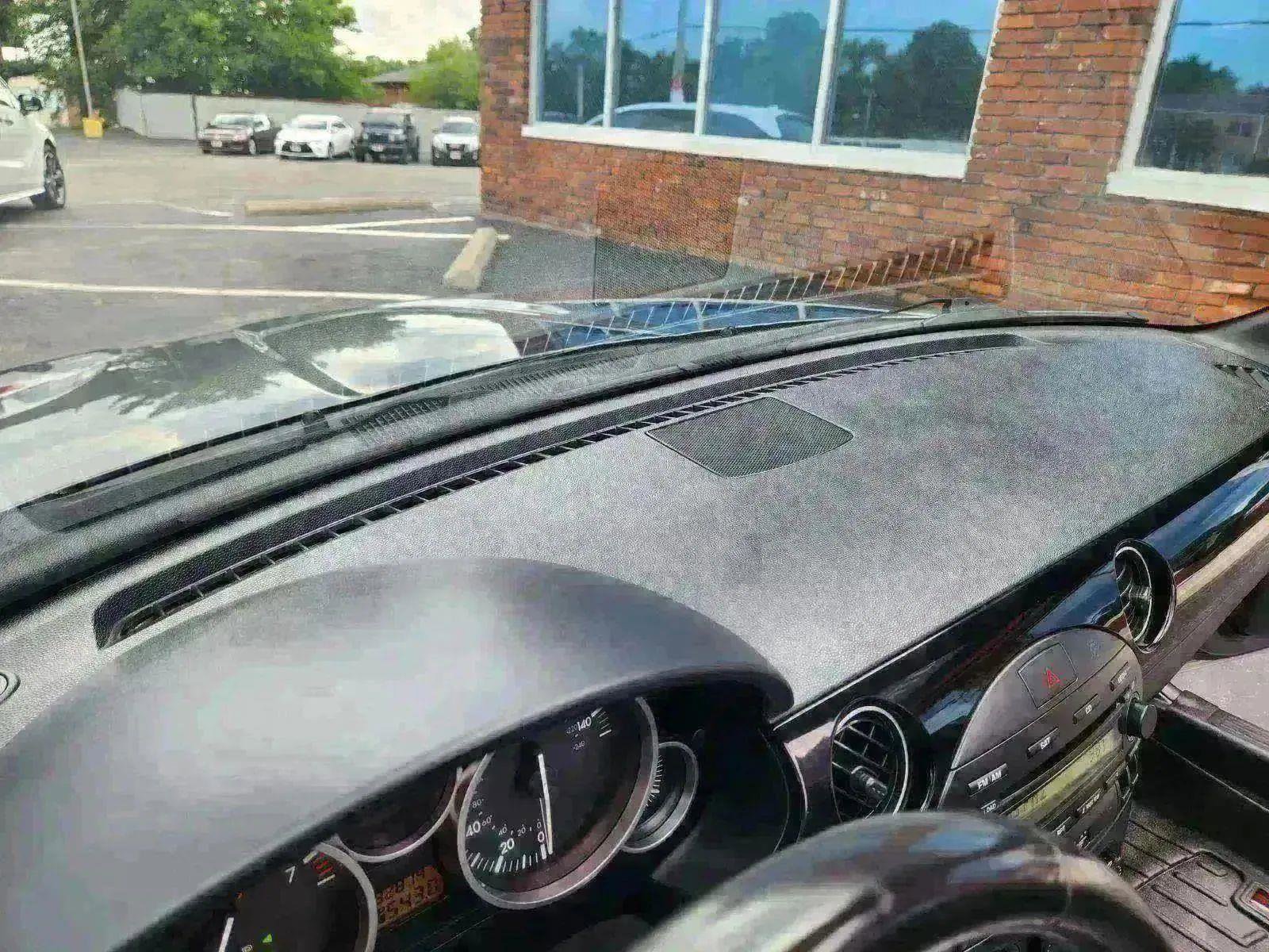 Used 2007 MAZDA MX-5 Miata Grand Touring w/ Premium Pkg image 32