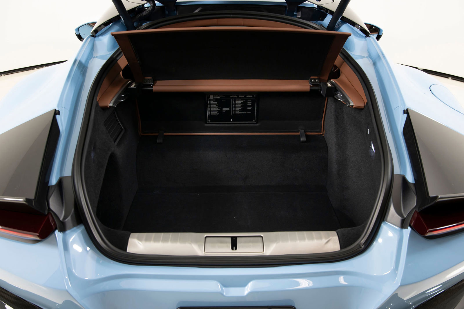 Certified 2025 Ferrari 12Cilindri RWD image 31