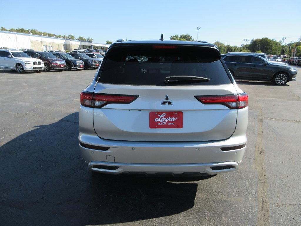 Used 2023 Mitsubishi Outlander SEL AWD/4WD image 7