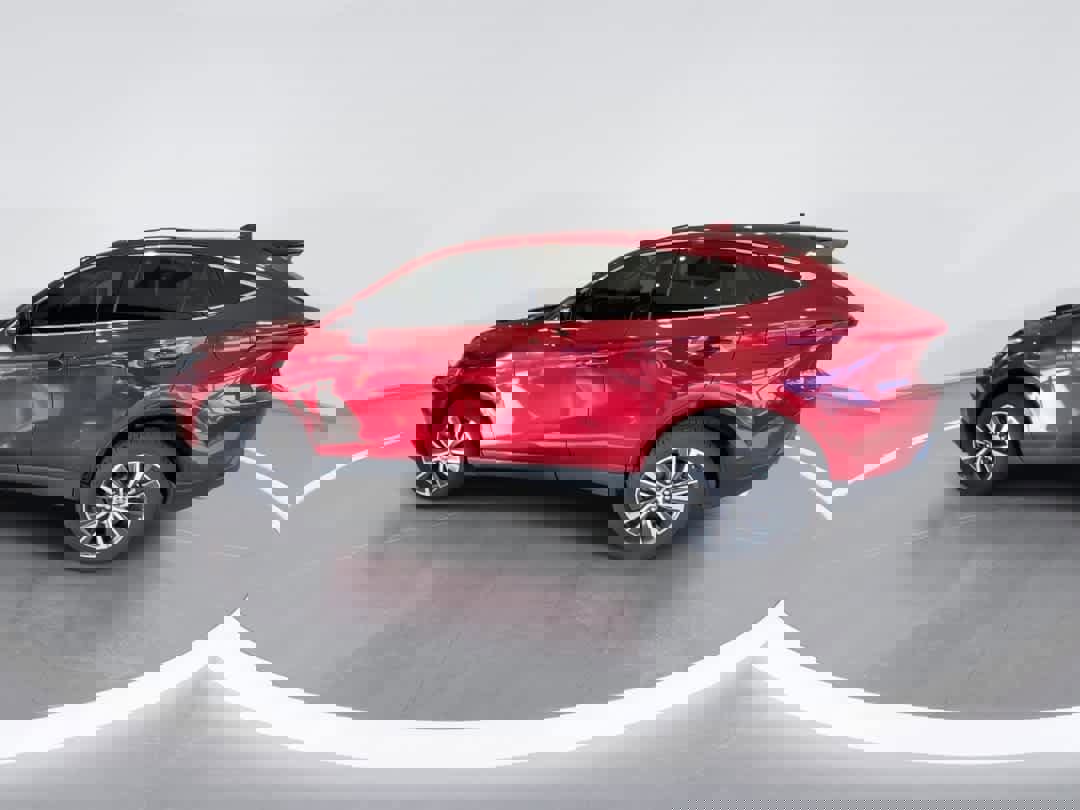 Used 2023 Toyota Venza LE image 5