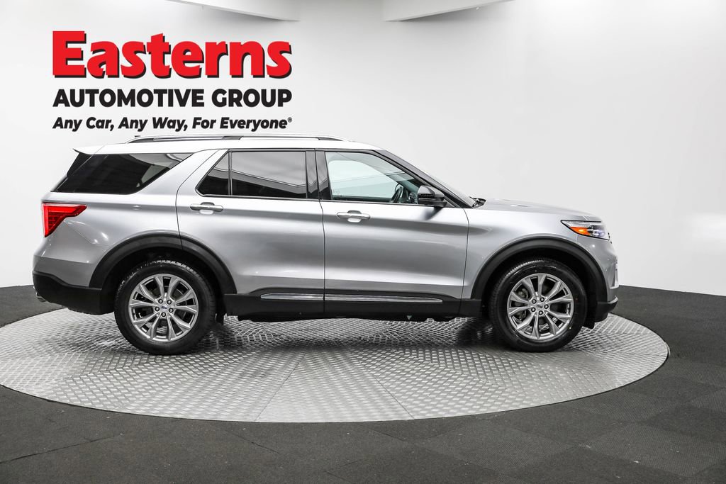 Used 2023 Ford Explorer Limited w/ Equipment Group 301A image 4
