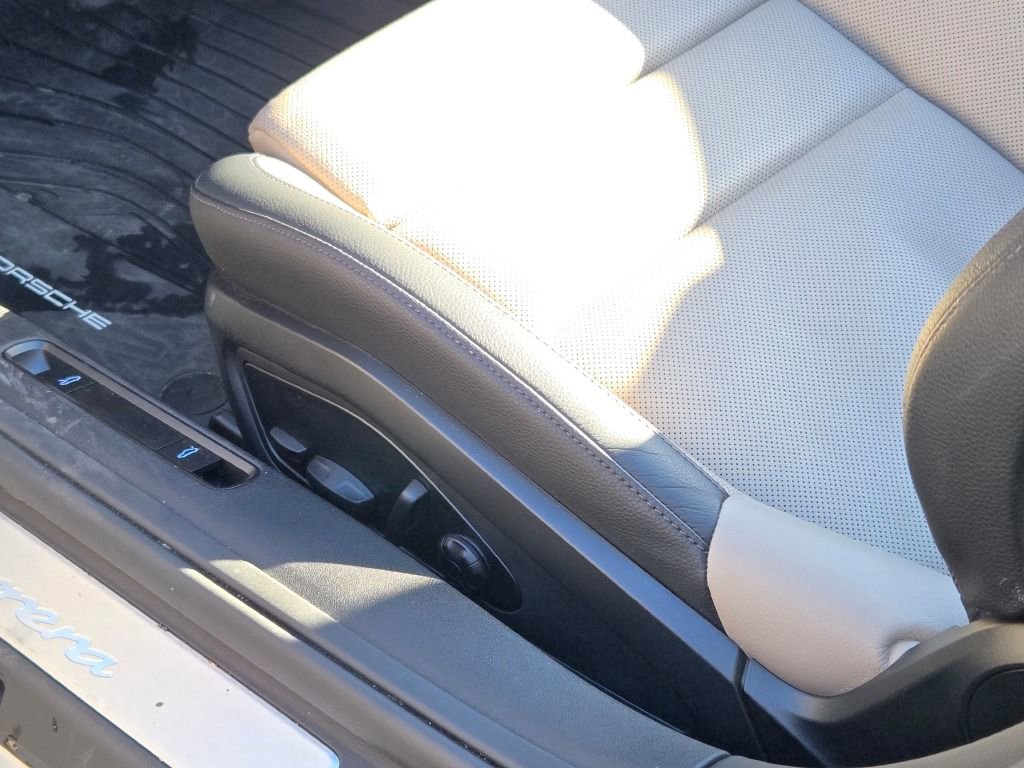 Certified 2025 Porsche 911 Carrera image 26