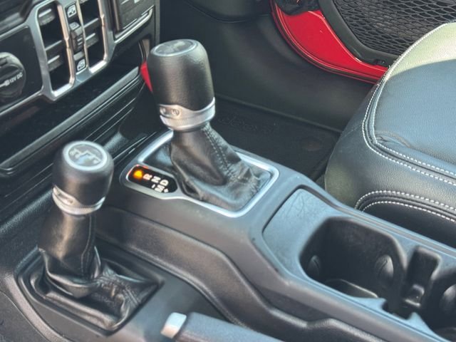 Certified 2022 Jeep Wrangler Unlimited Sport w/ Sun And Sound Package AWD/4WD image 19