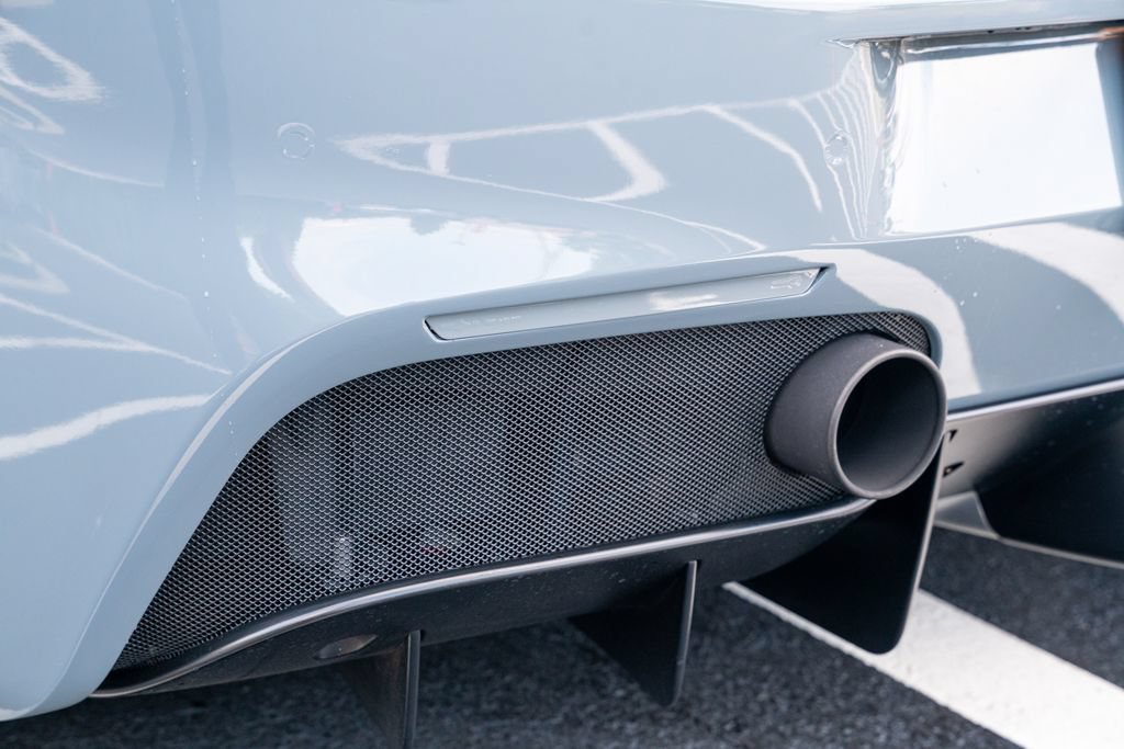 Used 2016 Ferrari 488 GTB RWD image 21
