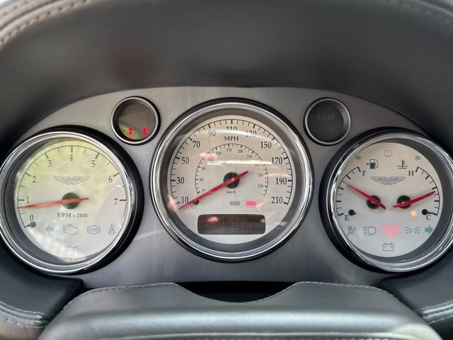 Used 2005 Aston Martin Vanquish S image 17