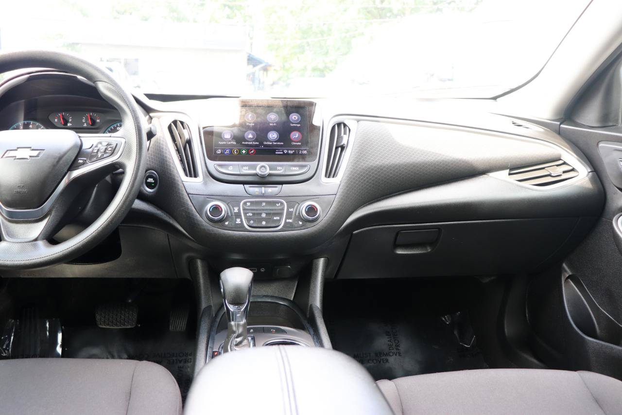 Used 2025 Chevrolet Malibu LT FWD image 19
