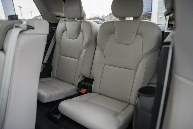 Certified 2023 Volvo XC90 B6 Ultimate w/ Protection Package Premier image 33