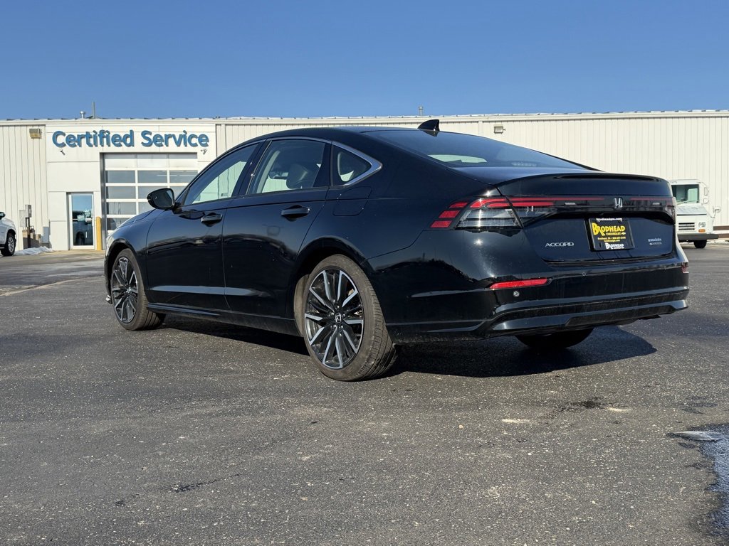 Used 2023 Honda Accord Touring image 12