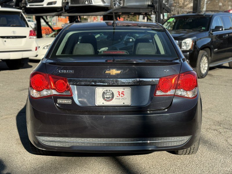 Used 2014 Chevrolet Cruze LT w/ RS Package image 9