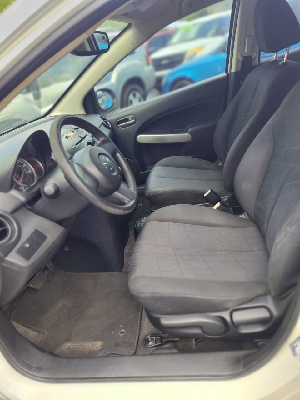 Used 2011 MAZDA MAZDA2 Sport image 13