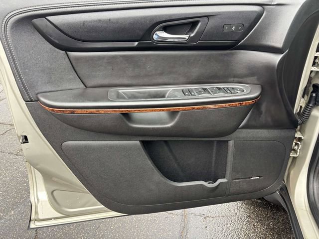 Used 2014 Chevrolet Traverse LTZ image 9