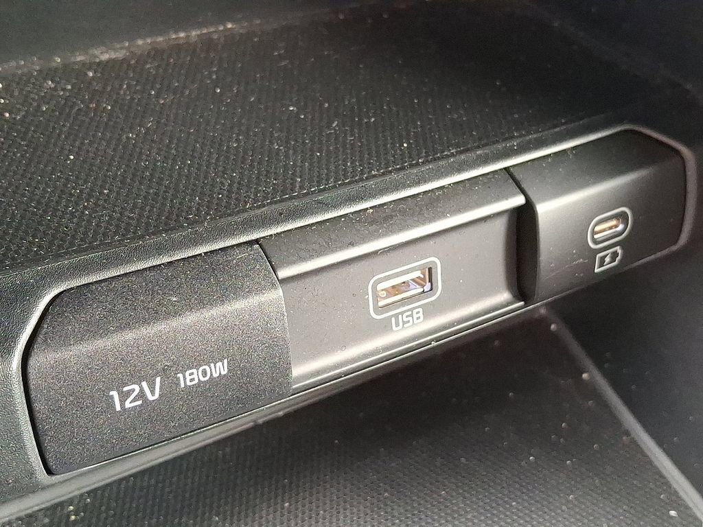 Used 2024 Kia Telluride LX AWD/4WD image 26