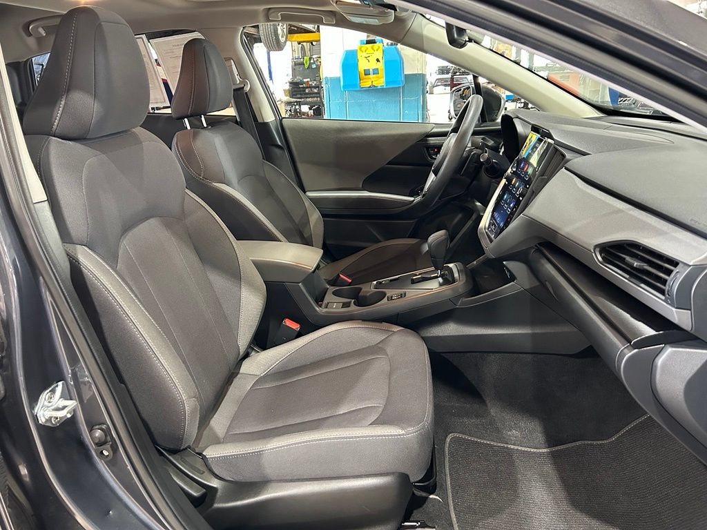 Used 2025 Subaru Crosstrek 2.5i Premium AWD/4WD image 40