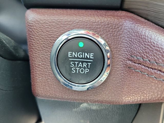 Used 2023 Ford Expedition Limited image 34