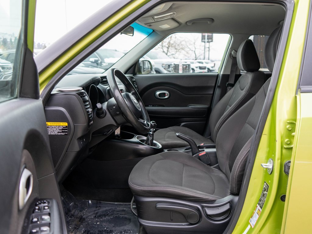 Used 2016 Kia Soul image 11
