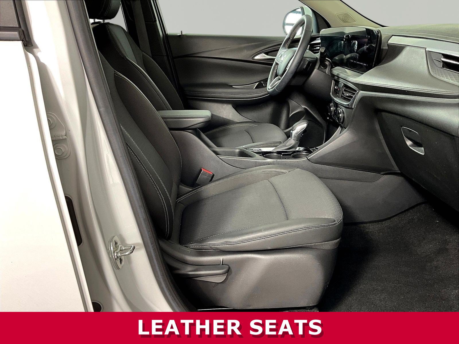 Used 2024 Buick Encore GX Preferred FWD image 25
