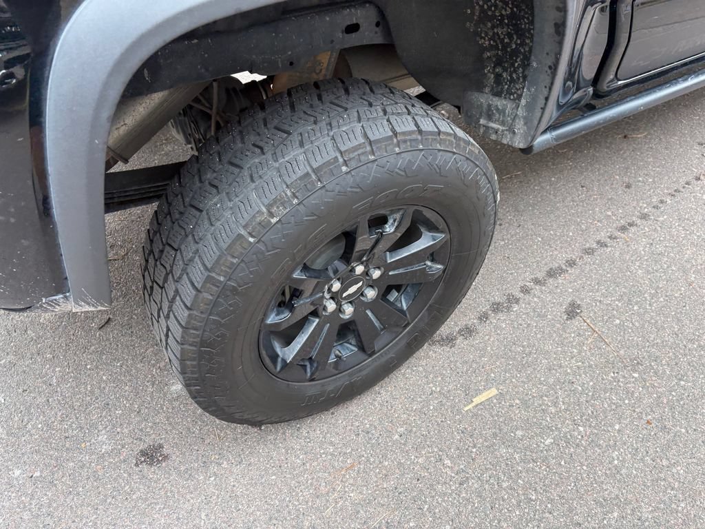 Used 2022 Chevrolet Colorado ZR2 w/ ZR2 Midnight Special Edition AWD/4WD image 13
