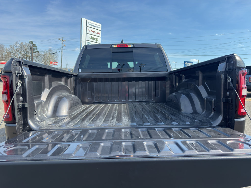 New 2026 RAM 1500 Express AWD/4WD image 23