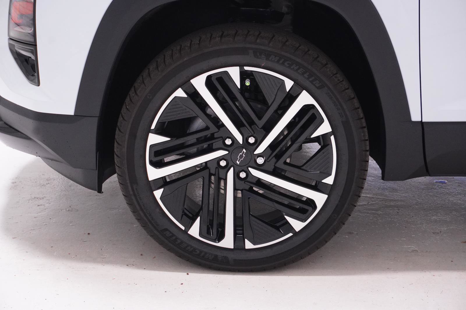 New 2026 Chevrolet Equinox RS w/ Convenience Package III image 13