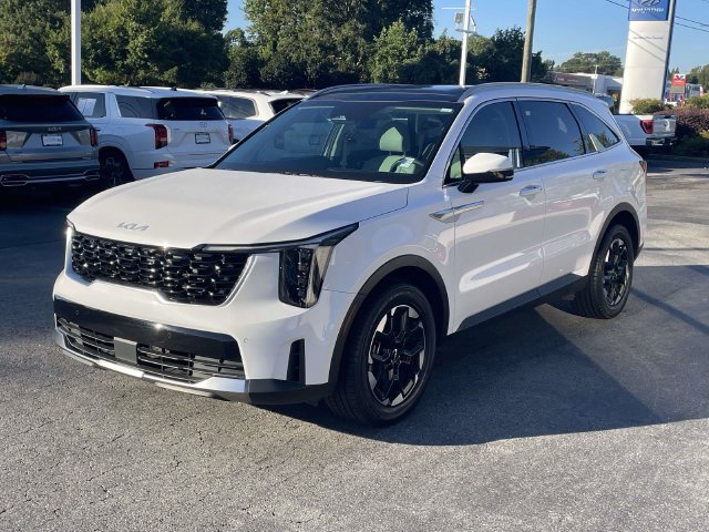 Used 2025 Kia Sorento S w/ Panoramic Sunroof Package FWD image 3