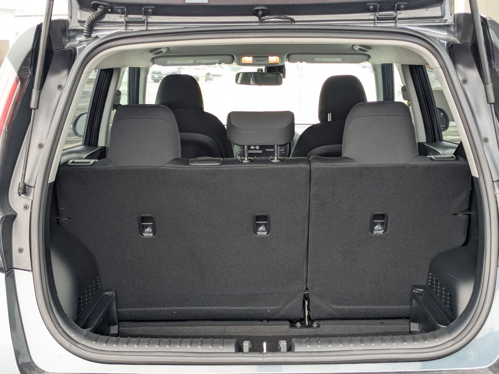 Used 2025 Kia Soul LX w/ LX Technology Package image 31