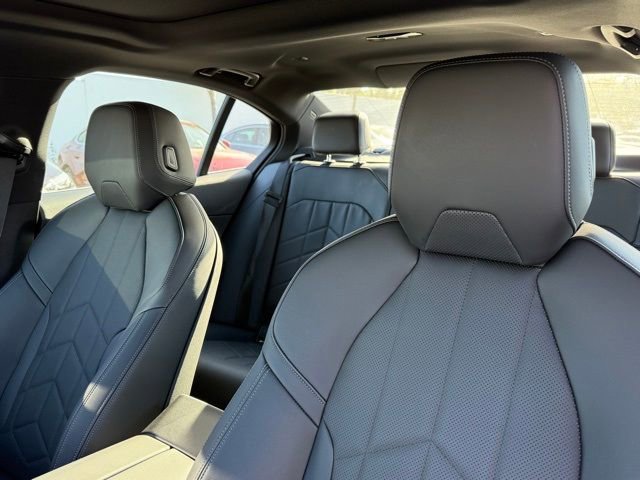 Used 2026 BMW 530i image 22