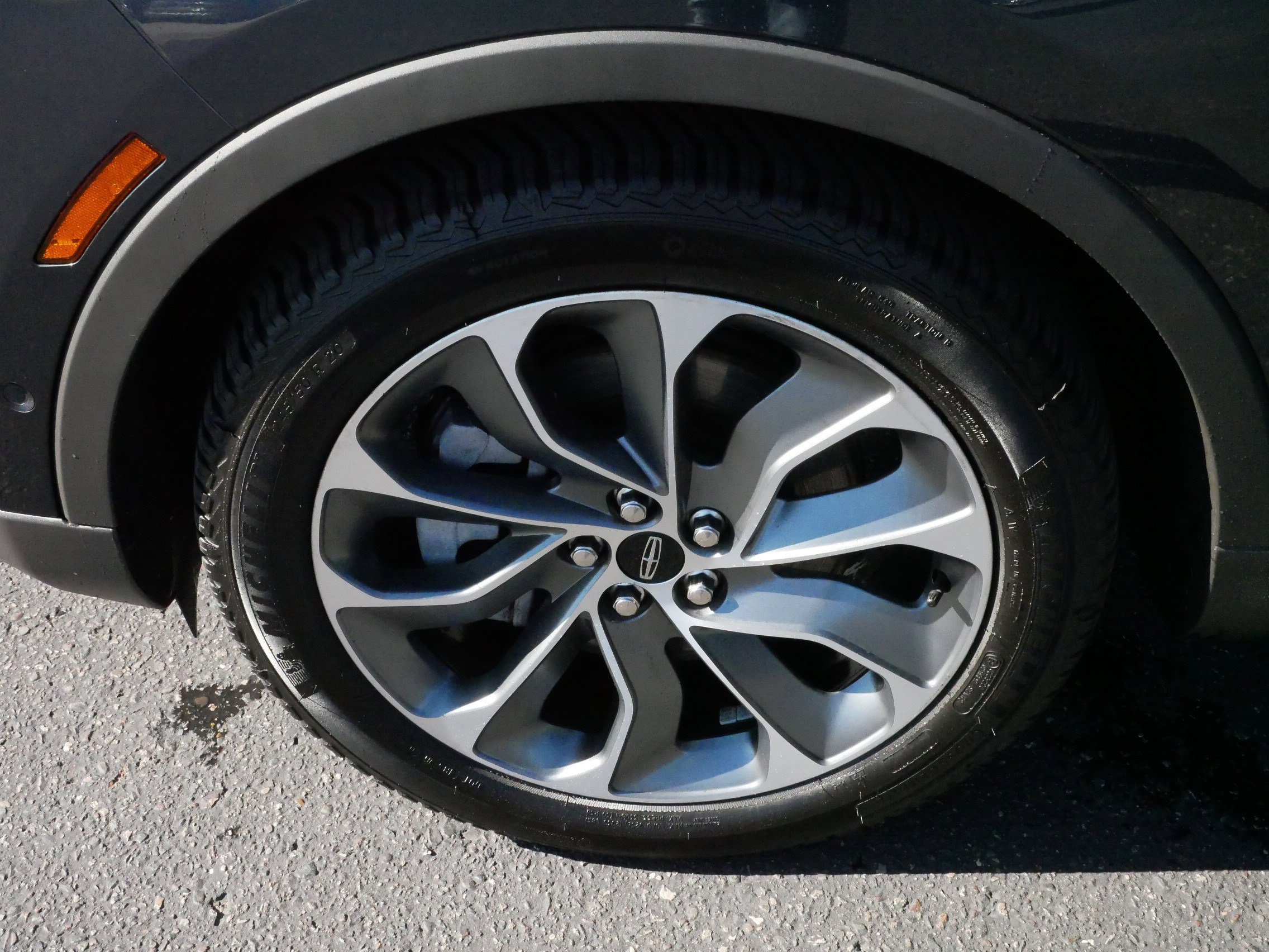 Used 2022 Lincoln Nautilus Reserve image 15