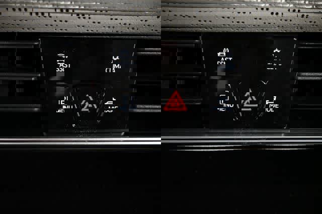 New 2025 Volkswagen Atlas SEL Premium R-Line image 29