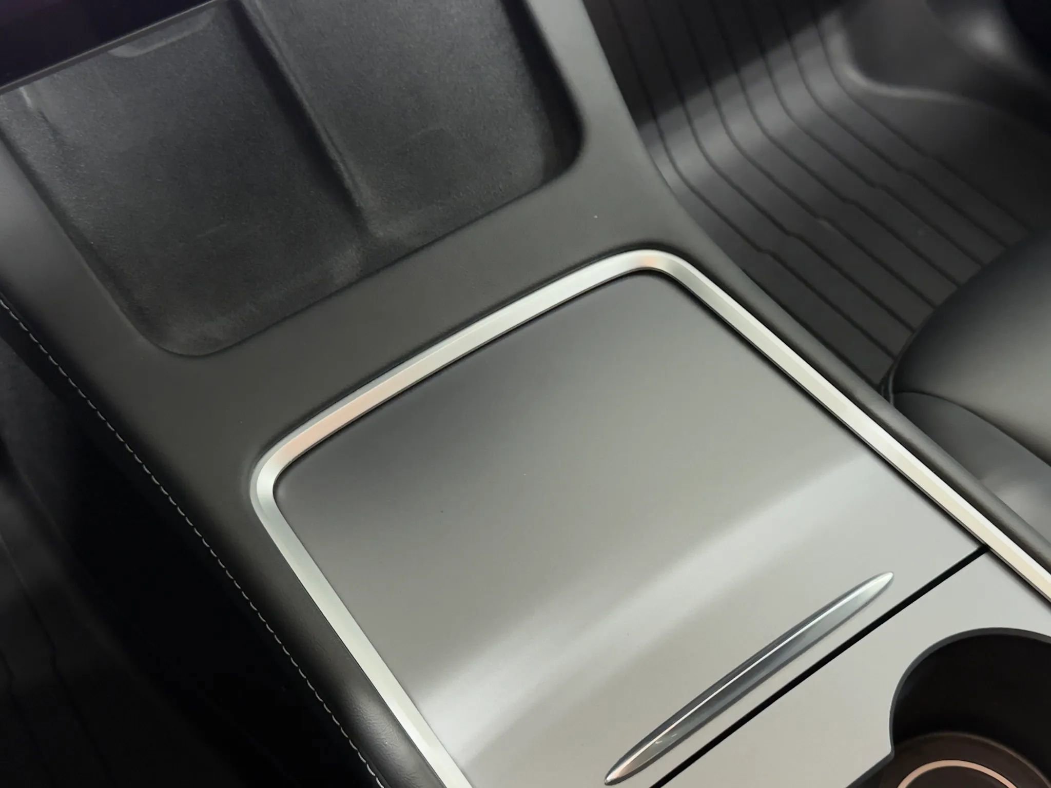 Used 2023 Tesla Model Y Long Range image 24