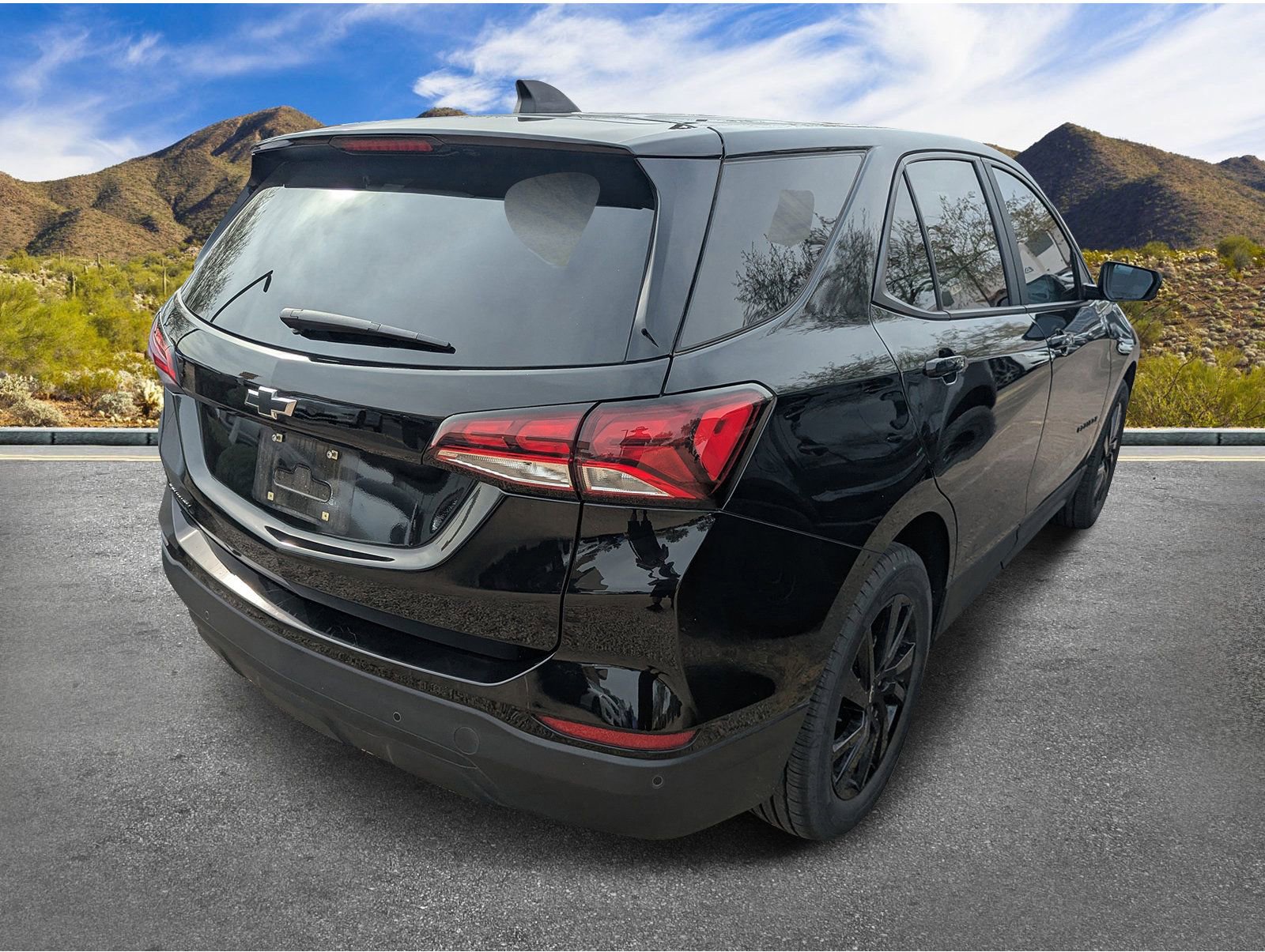 Used 2024 Chevrolet Equinox LS w/ LS Convenience Package image 7