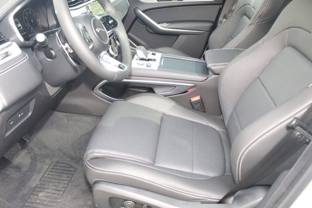 New 2026 Jaguar F-PACE R-Dynamic S image 20