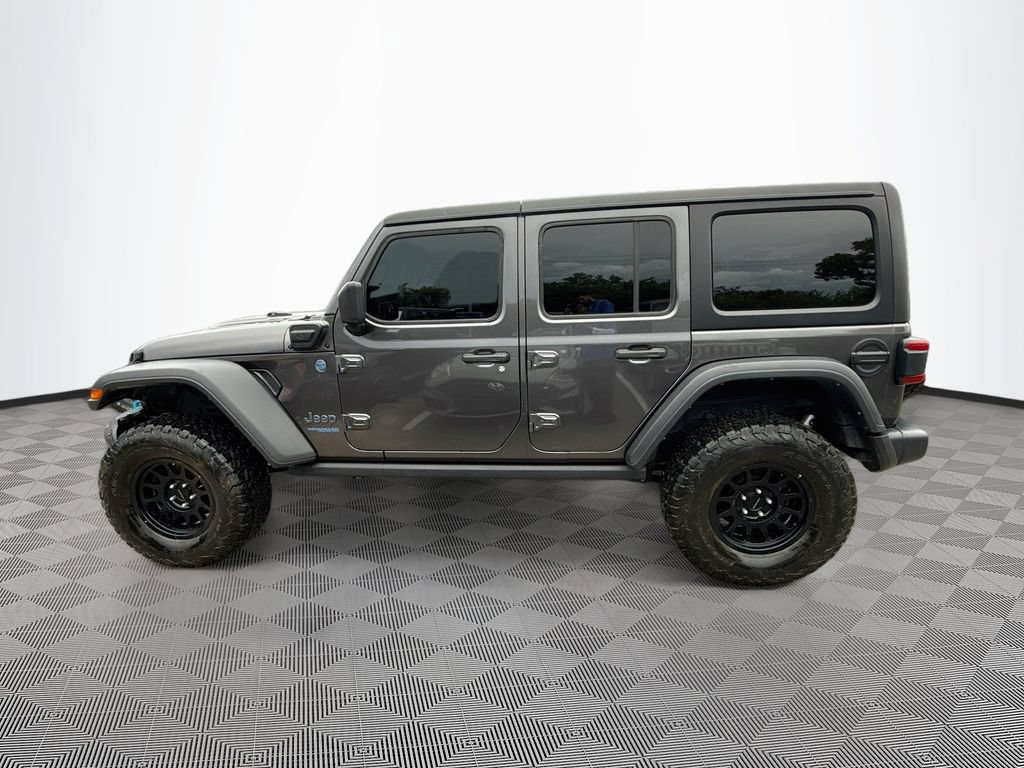 Used 2022 Jeep Wrangler Unlimited Rubicon 4xe AWD/4WD image 9